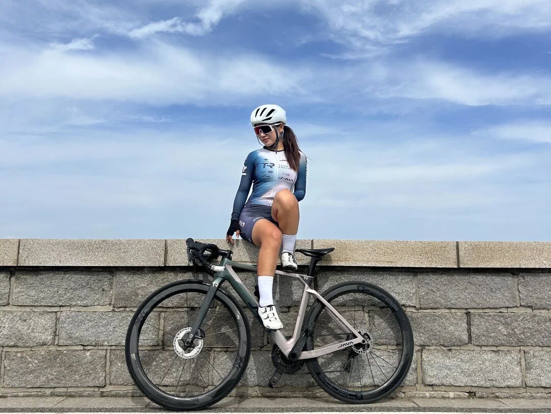 捷報(bào)猶在耳，車隊(duì)再啟征程